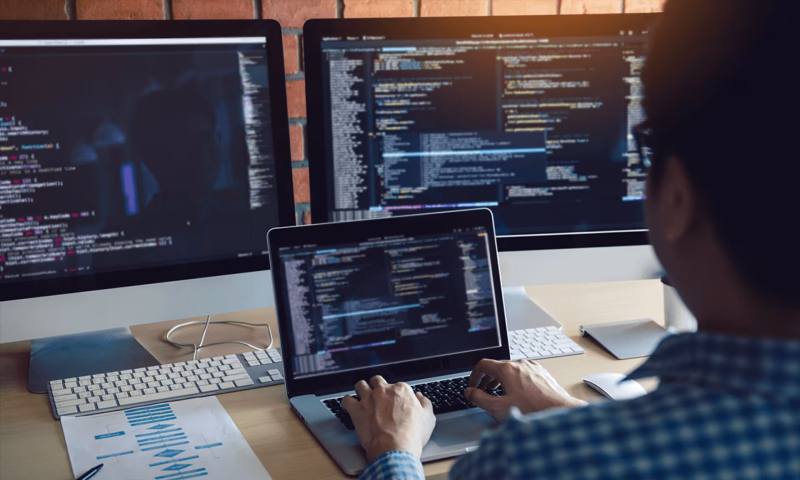 数据科学选型:R与Python如何赋能古丈县网站建设?